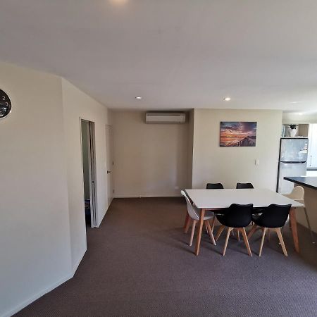 Christchurch City Fringe Family Home Modern Private Room Крайстчёрч Экстерьер фото